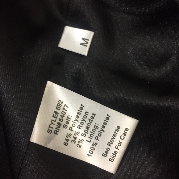 Cabi #692 racerback black vest M (E4) - Picture 3 of 4